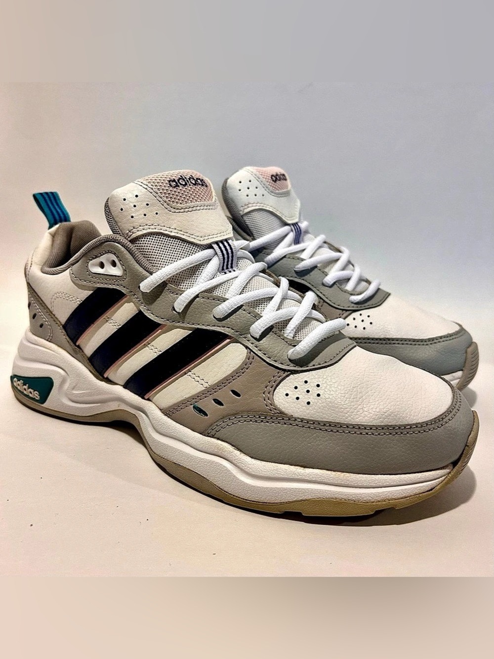 adidas EQ2689 Men's Sneakers US 9.5 White & Gray